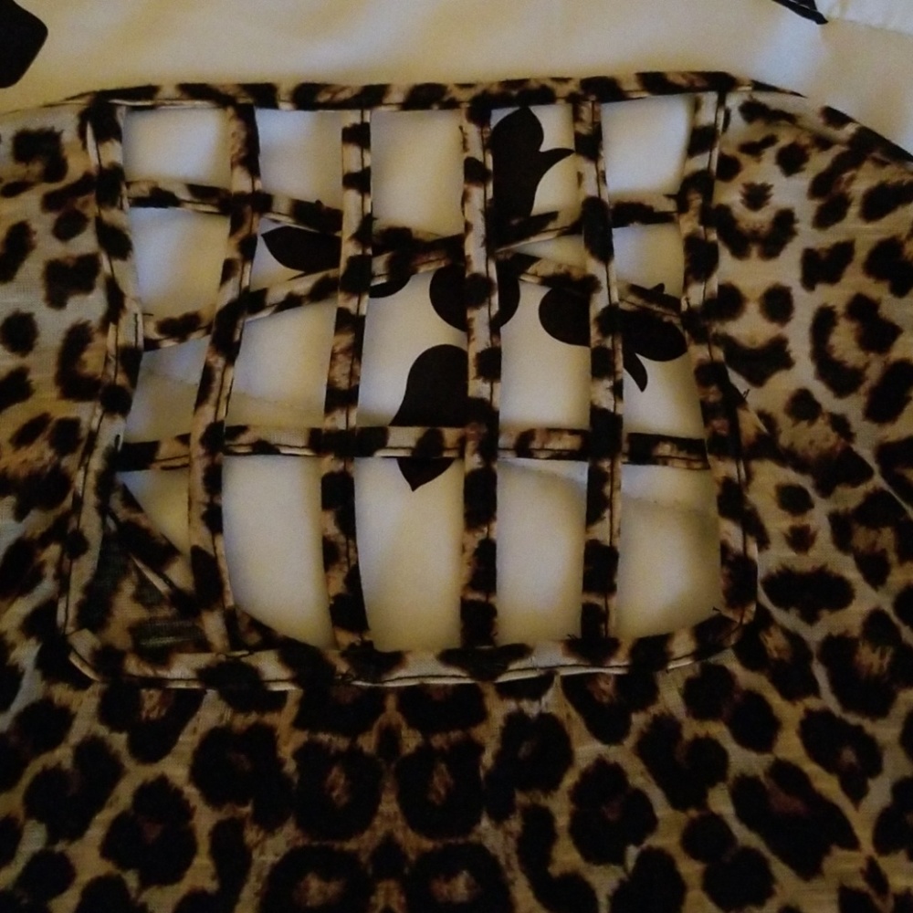 Shirt - Picture 2 of 3